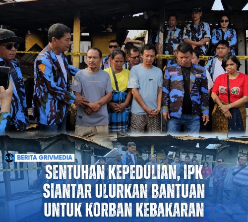 Plt Ketua DPD IPK Kota Pematangsiantar Jono Silalahi menyerahkan bantuan sembako kepada dua keluarga korban kebakaran di Jalan Farel Pasaribu Gang Jambu Air, Kecamatan Siantar Marihat.